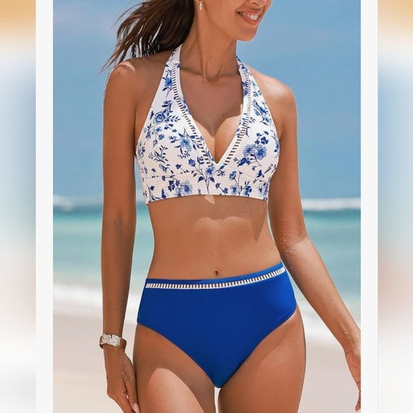 Cupshe Other - Cupshe Halter and Bikini Set